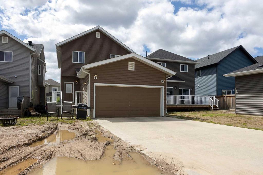 Photo of 157 Coniker Crescent, Fort McMurray, AB T9K 0Y3 (MLS # A2292474)