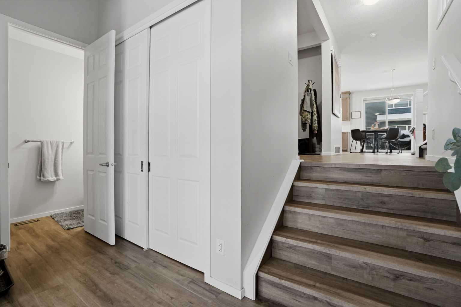 33 Carringwood Street NW