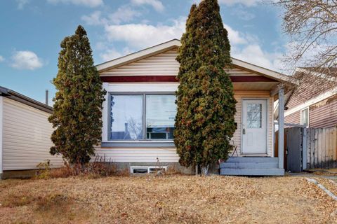 Photo of 164 Faldale Close NE, Calgary, AB T3J 1V9 (MLS # A2273488)