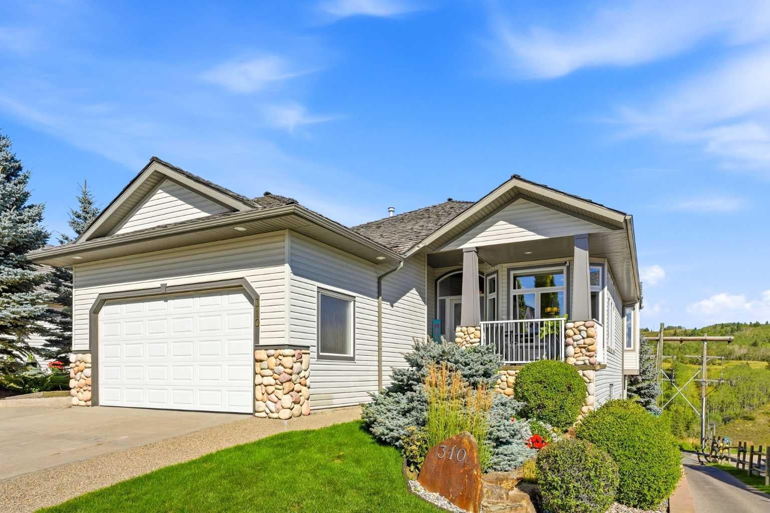 310 Gleneagles View