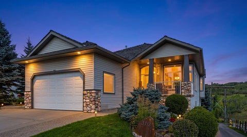 Photo of 310 Gleneagles View, Cochrane, AB T4C 2H4 (MLS # A2341943)