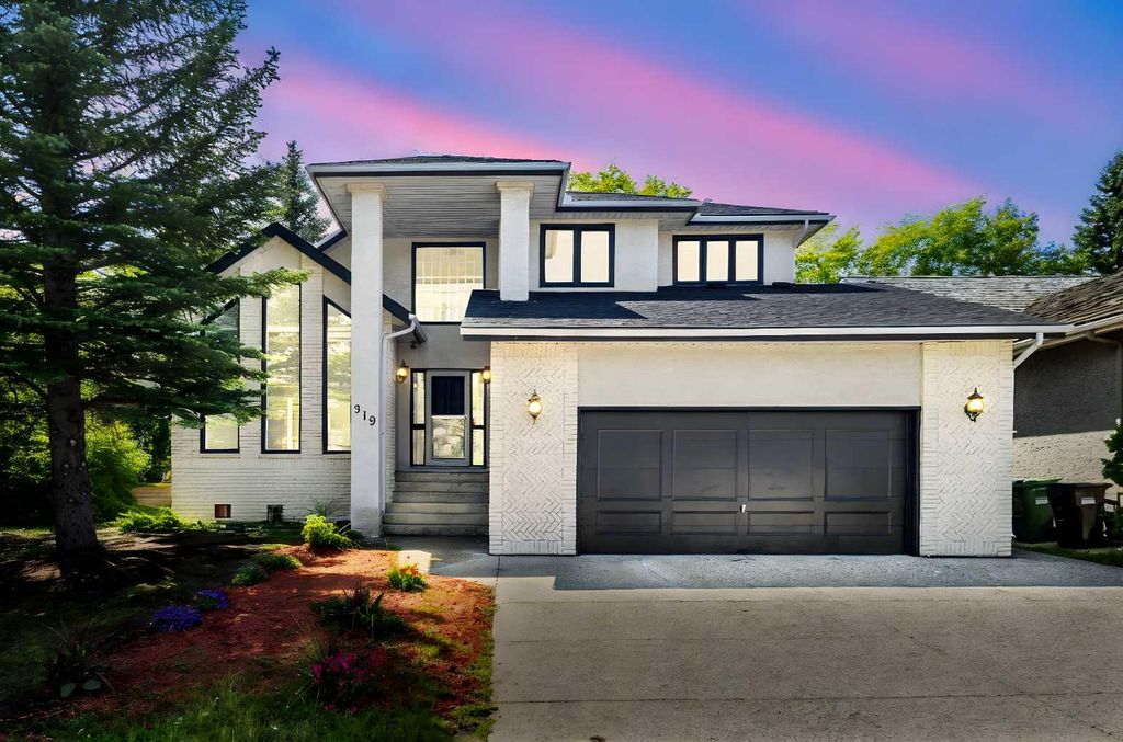 Photo of 919 Shawnee Drive SW, Calgary, AB T2Y 2G8 (MLS # A2248062)