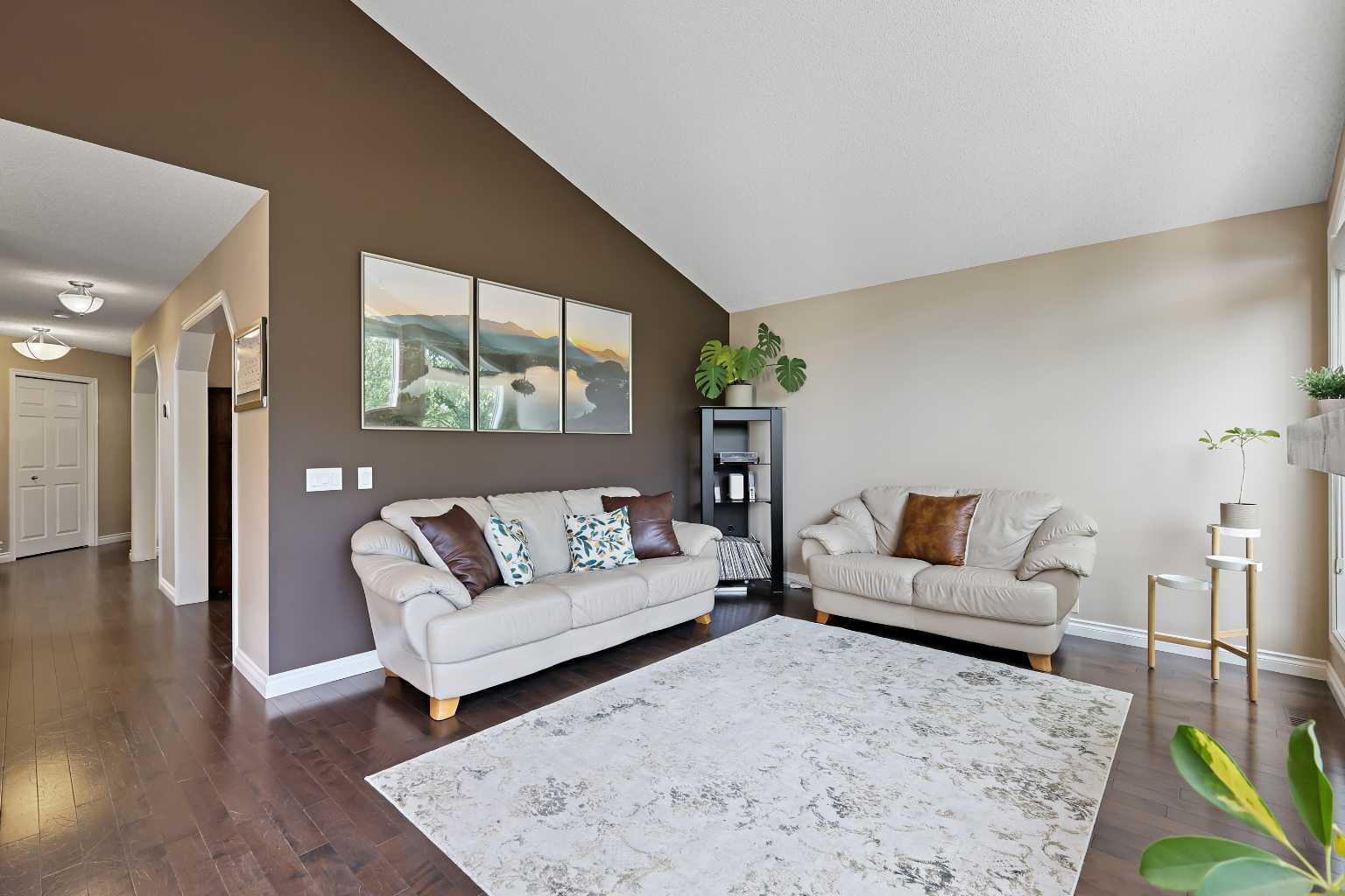 23 Scenic View Close NW