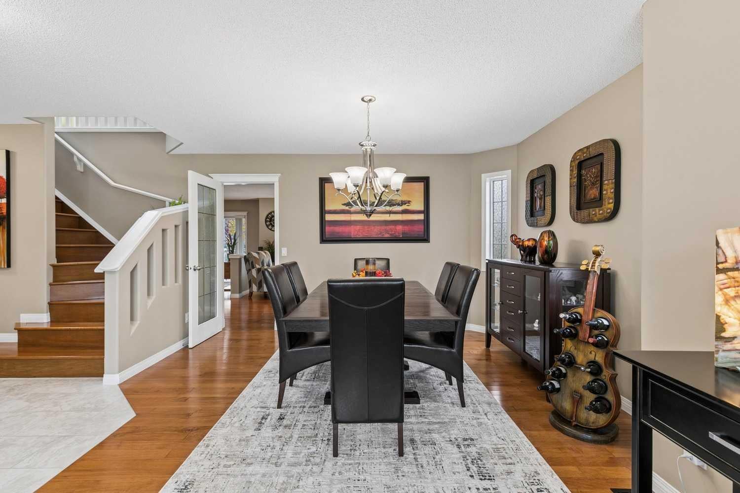 278 Douglasdale Point SE
