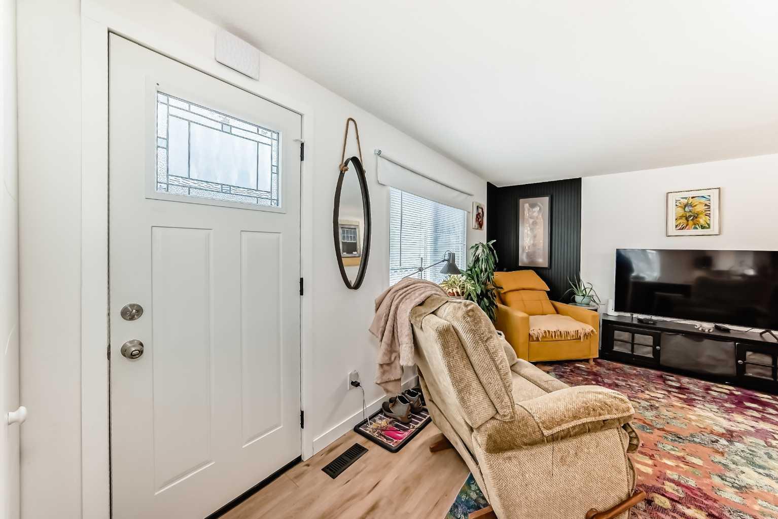99 Arbour Lake Road NW 189