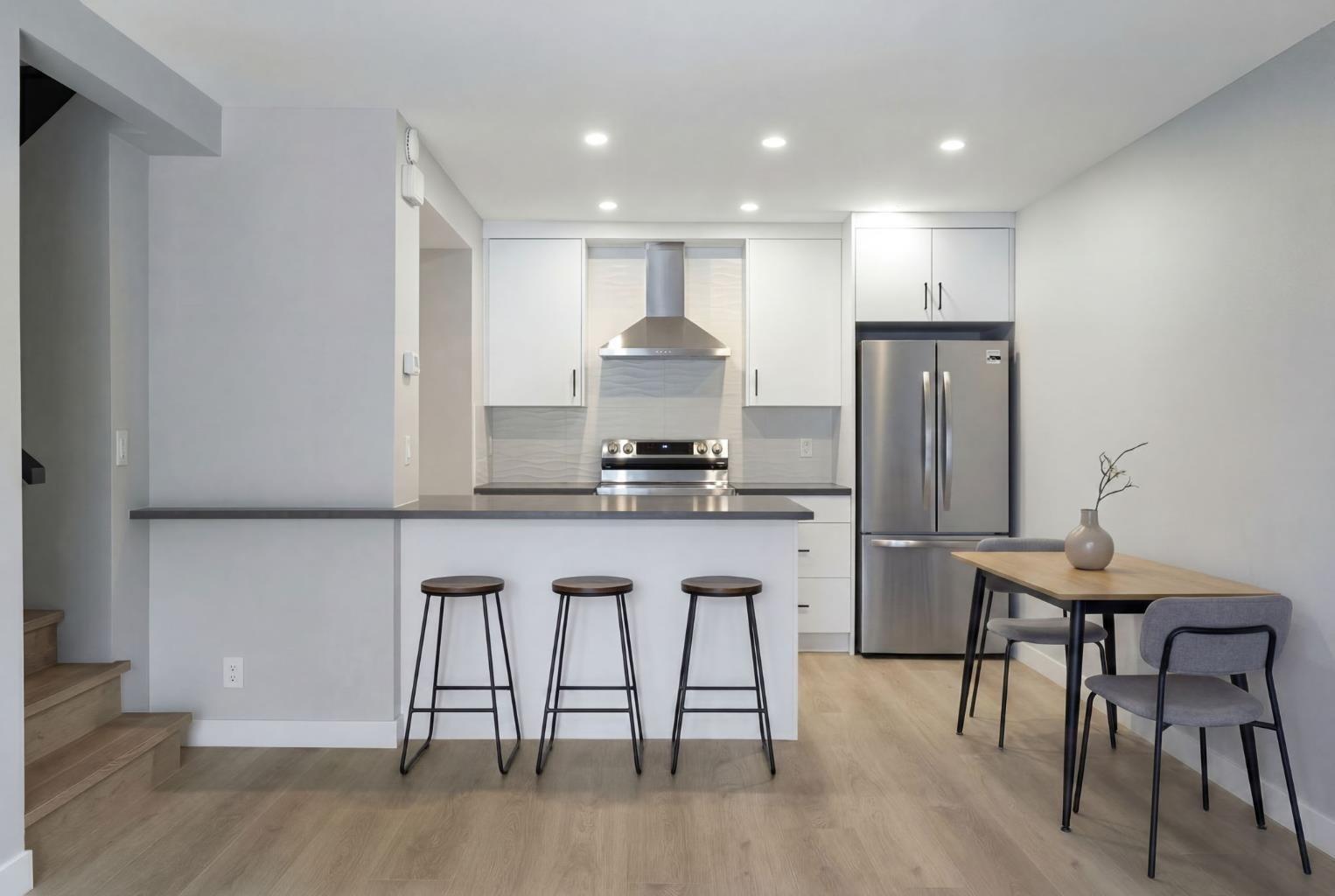 4915 45 Street SW 11