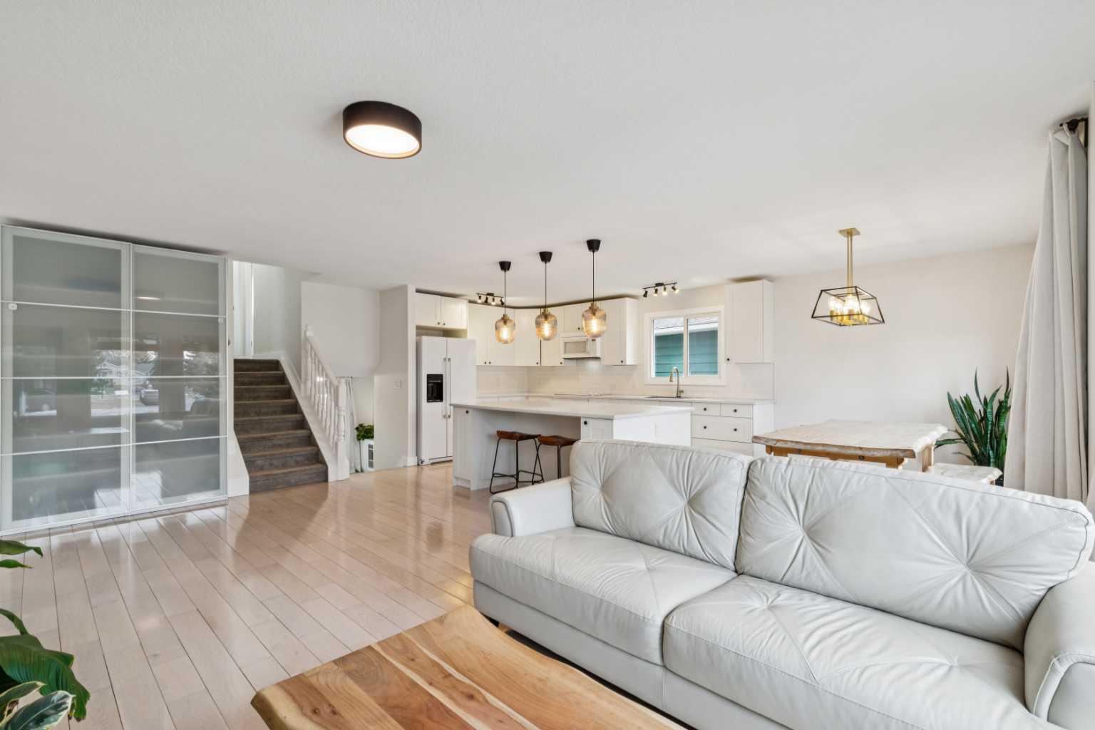 44 Shawcliffe Bay SW