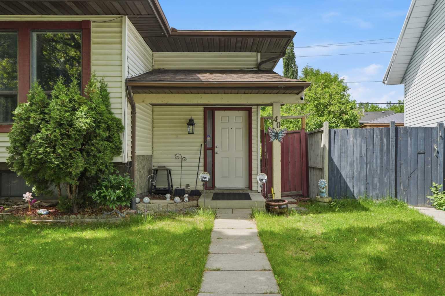 40 McKerrell Close SE