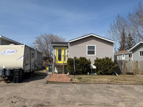 Photo of 189 Caouette Crescent, Fort McMurray, AB T9K 2H9 (MLS # A2305792)
