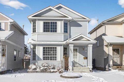 257 Fresno Place NE Calgary AB T1Y 6Y3
