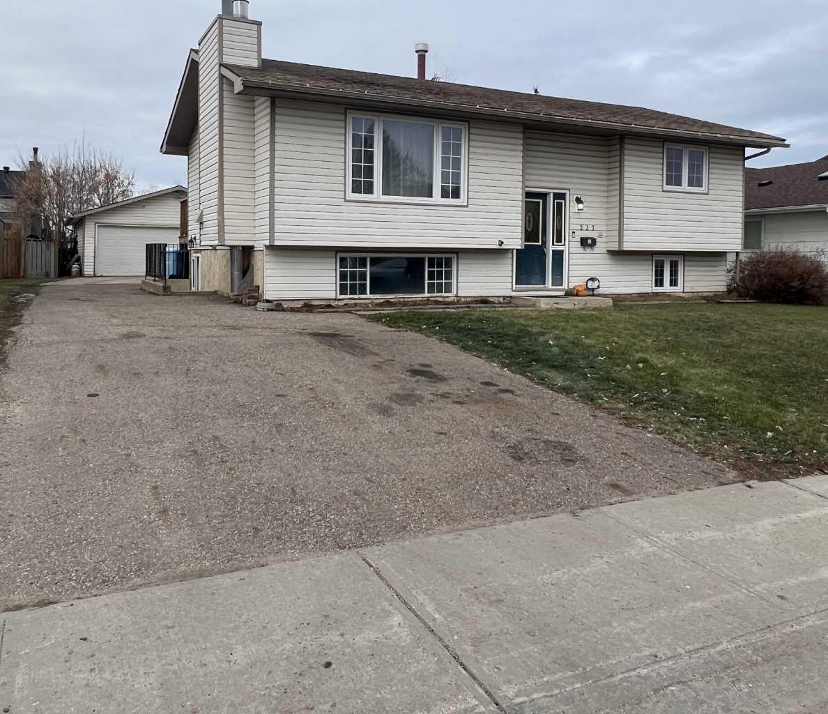 237 Cochrane Crescent