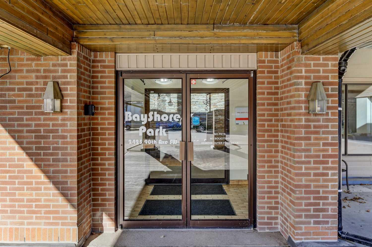 2425 90 Avenue SW 301