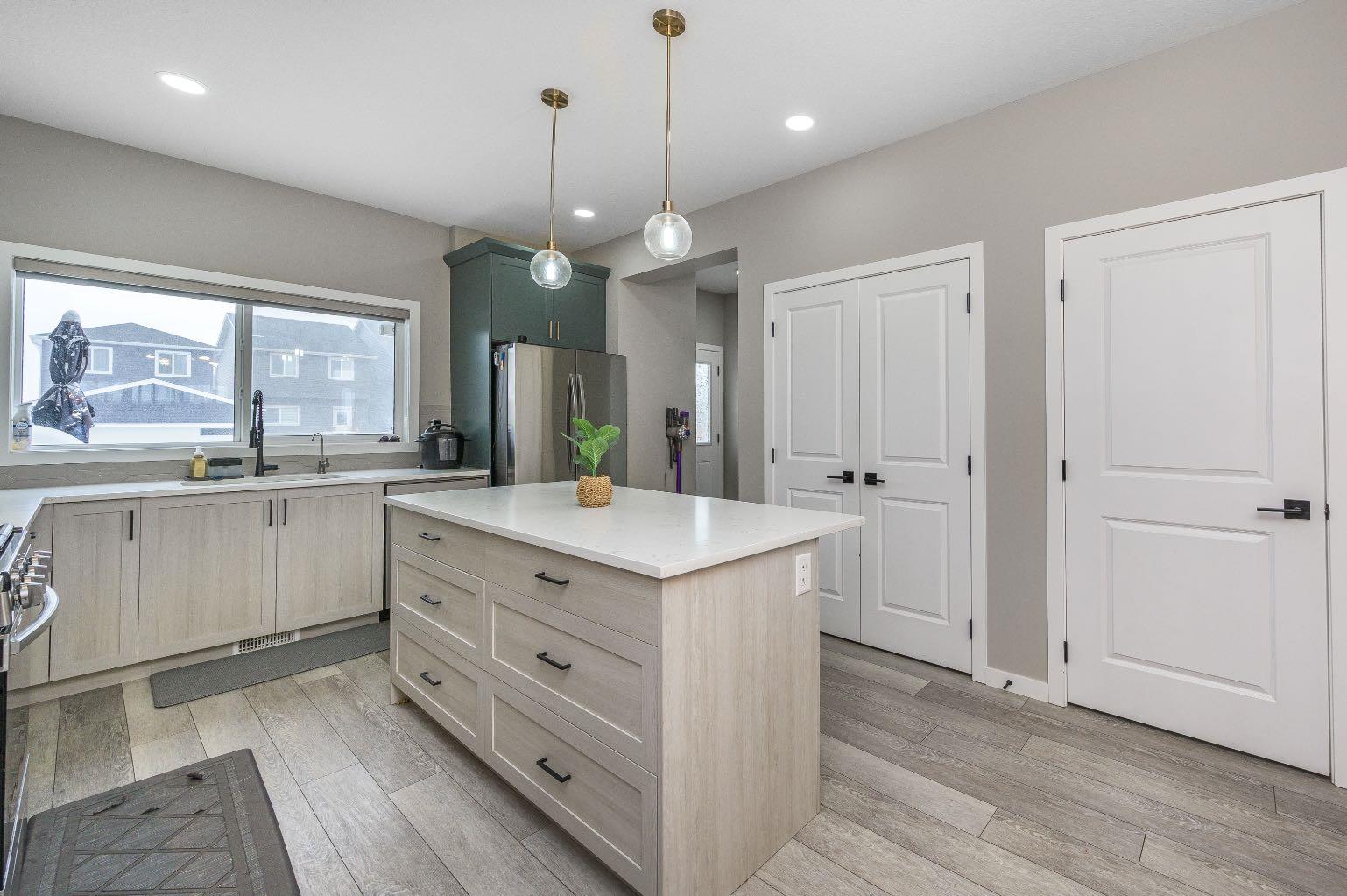 2049 Cobblespring Avenue SW