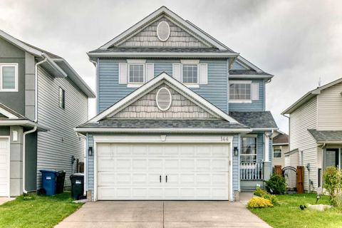 Photo of 144 Douglas Ridge Circle SE, Calgary, AB T3M 3C2 (MLS # A2314327)