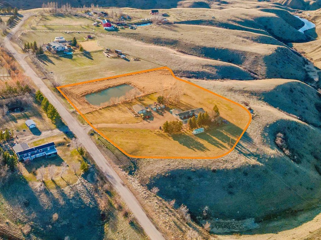 Photo of 12520 Range Road 70 #2, Rural Cypress County, AB T1B 0K7 (MLS # A2310849)