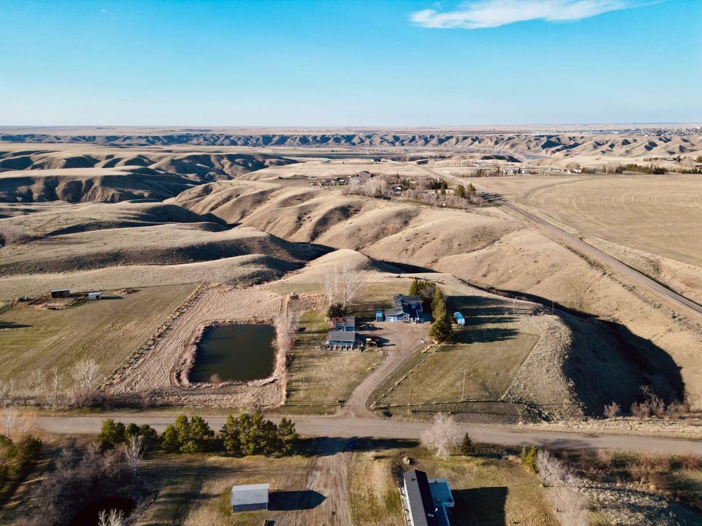 Photo of 12520 Range Road 70 #2, Rural Cypress County, AB T1B 0K7 (MLS # A2310849)
