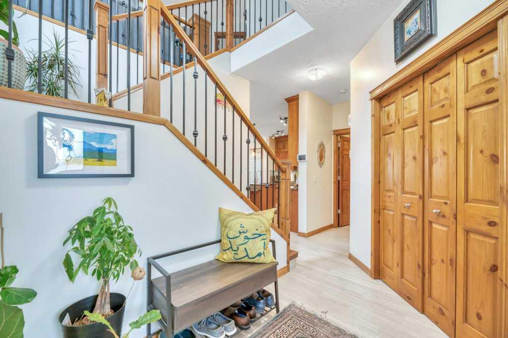 22 Kincora Heights NW
