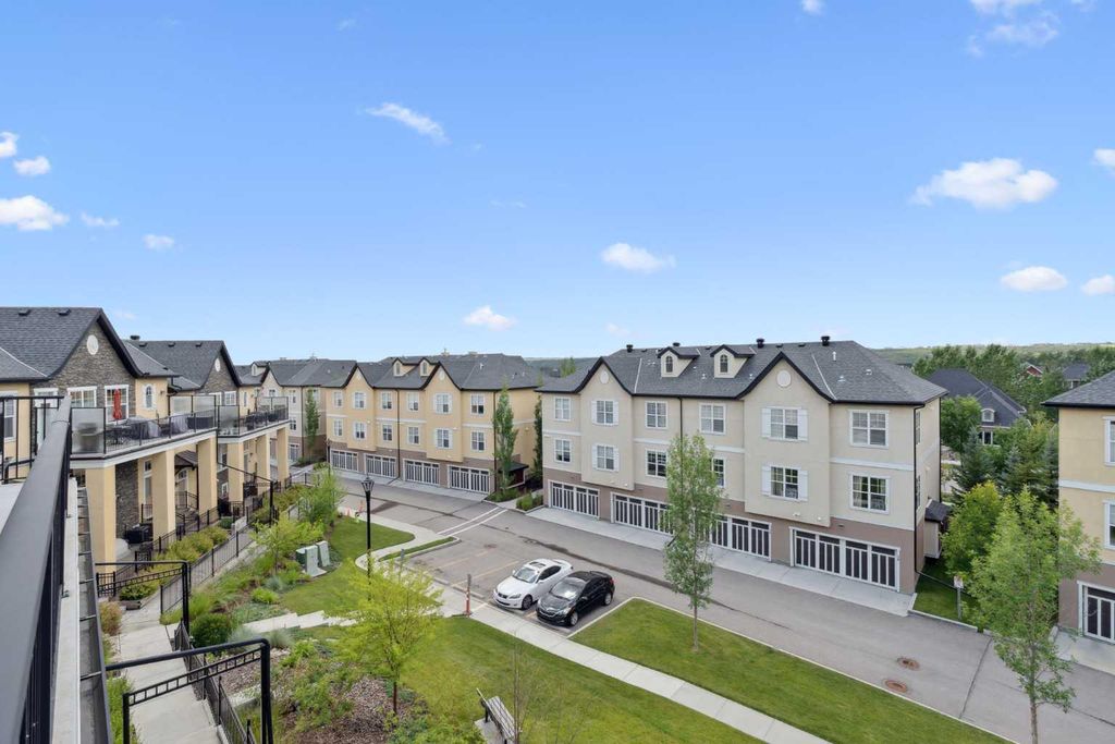 Photo of 30 Cranbrook Villas SE, Calgary, AB T3M 1Z3 (MLS # A2286458)