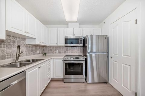 Photo of 5000 Somervale Court SW #412, Calgary, AB T2Y 4M1 (MLS # A2314389)