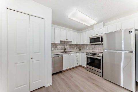 Photo of 5000 Somervale Court SW #412, Calgary, AB T2Y 4M1 (MLS # A2314389)