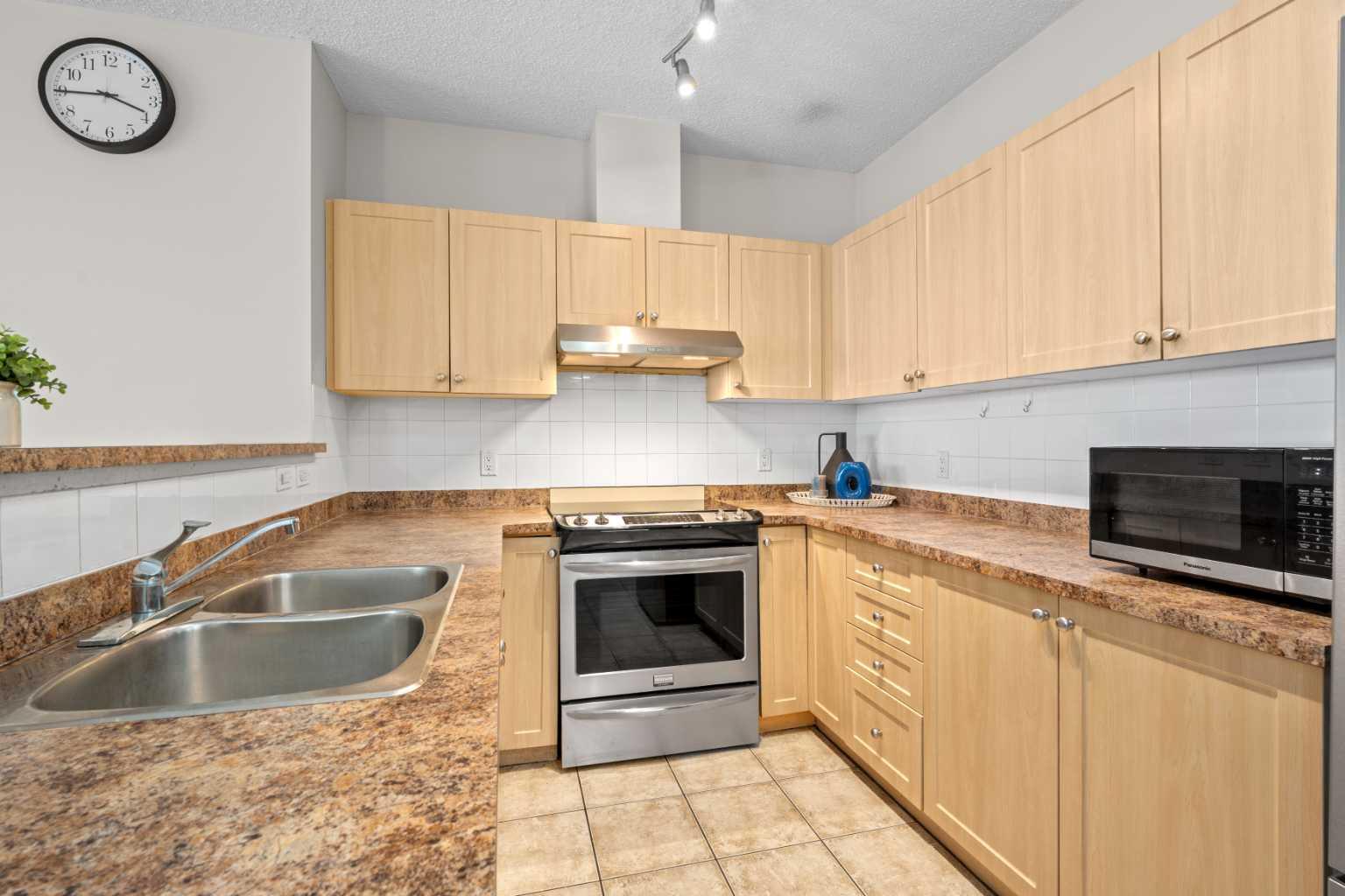 333 Taravista Drive NE 1308