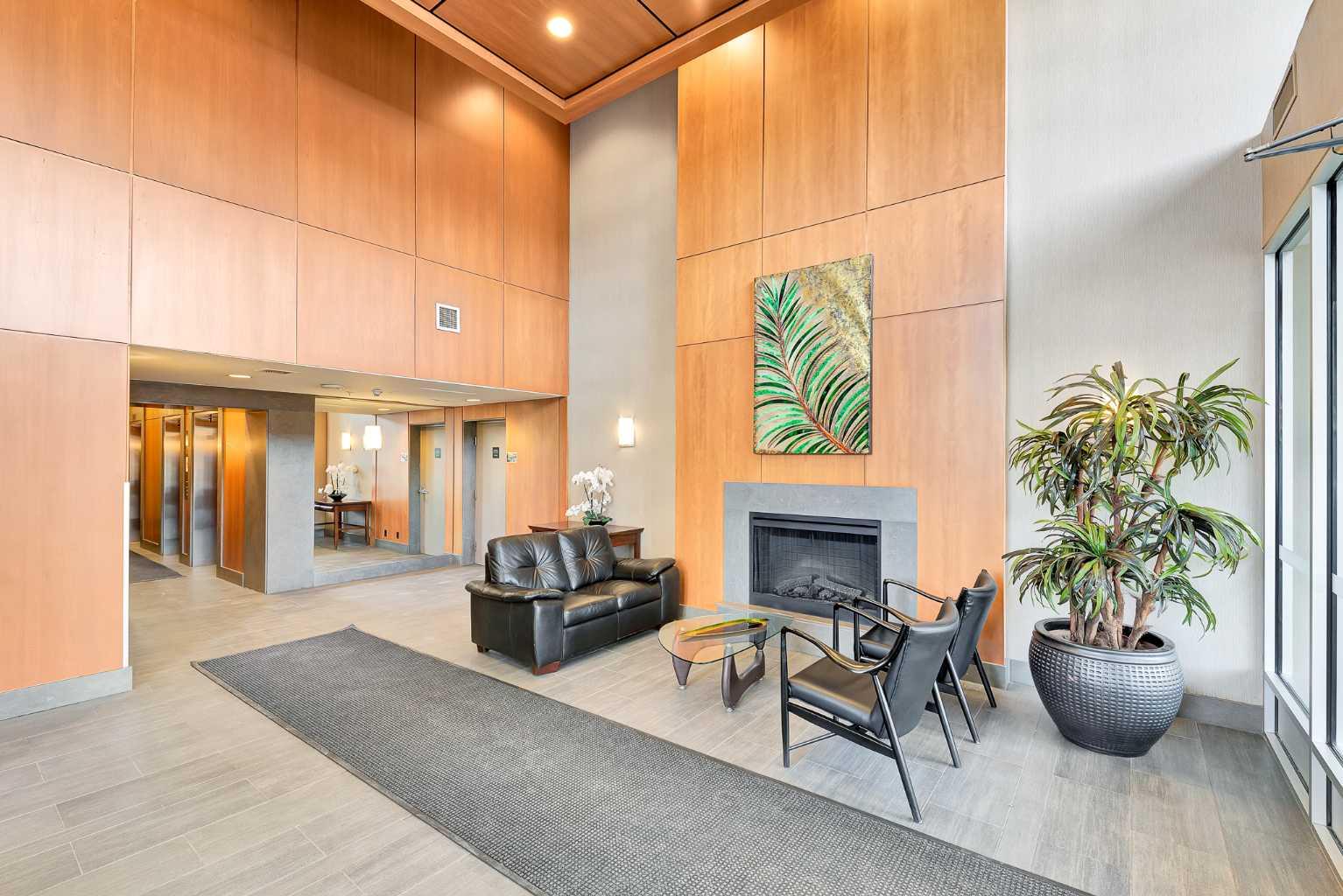 77 Spruce Place SW 2207