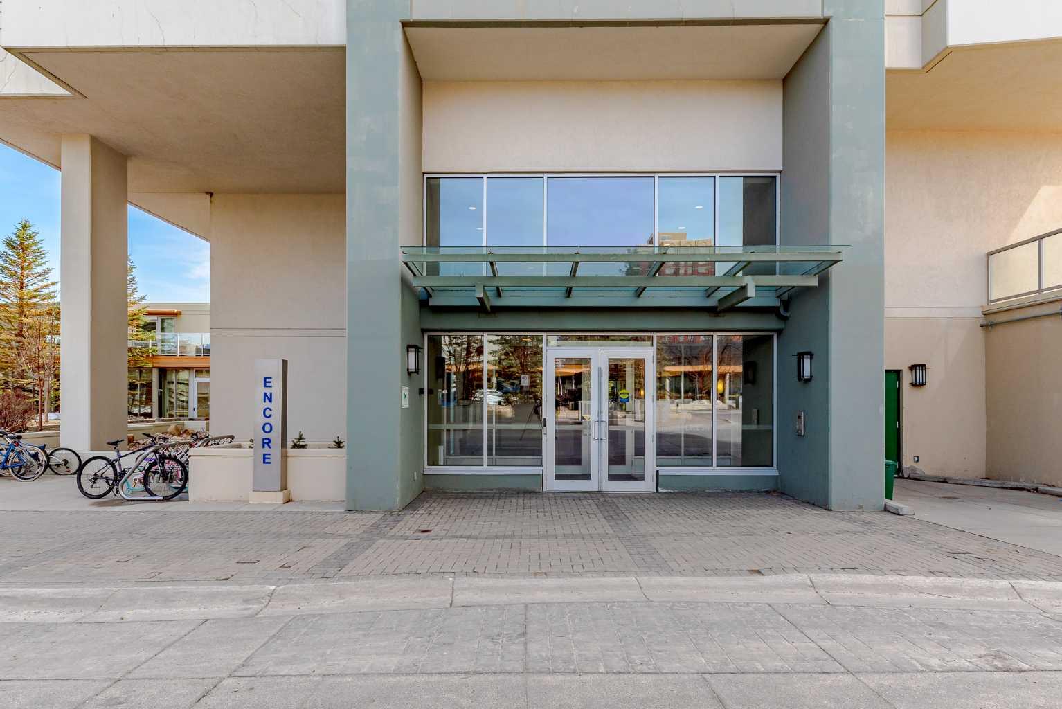 77 Spruce Place SW 2207