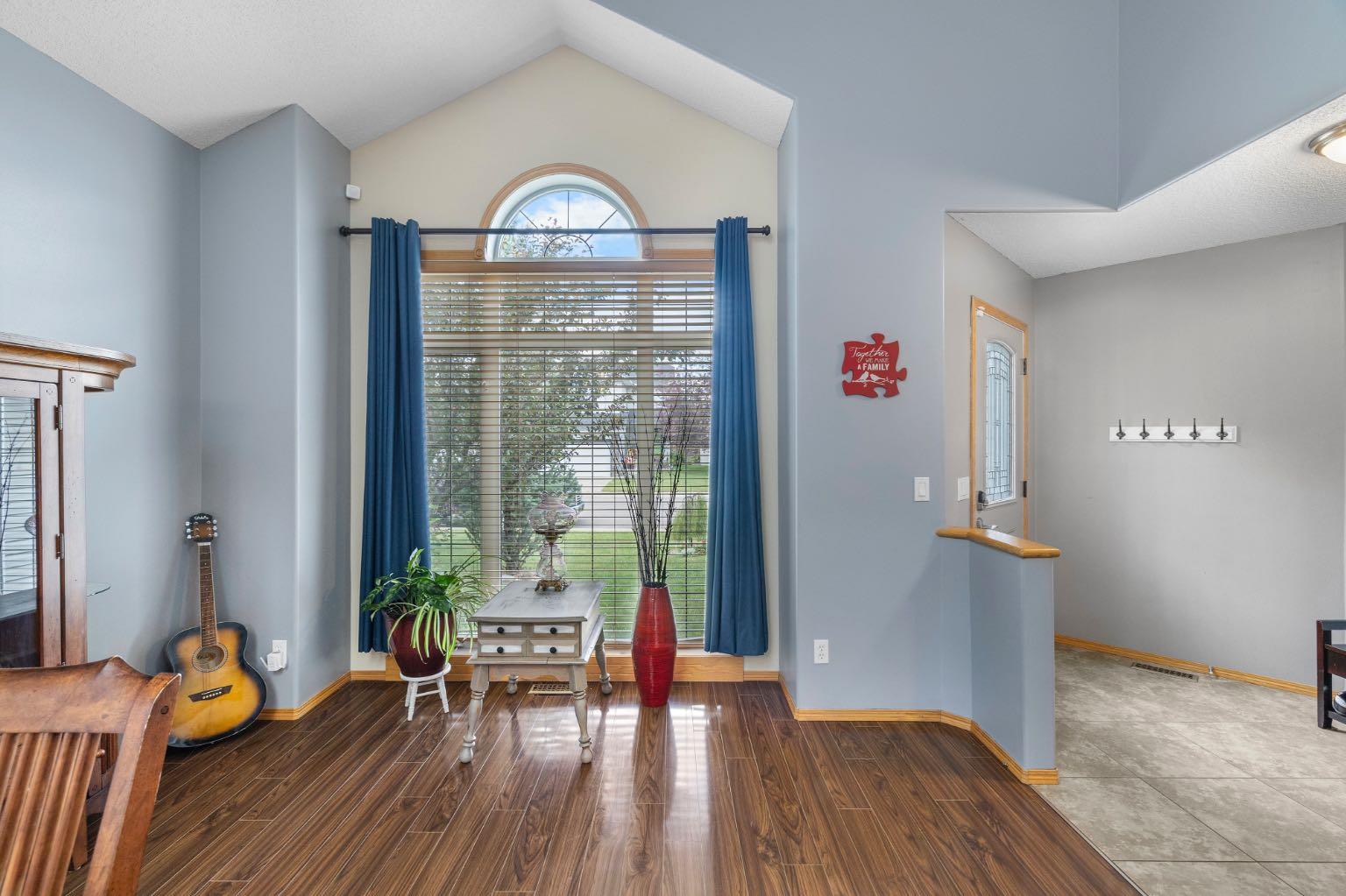 168 Fairways Drive NW