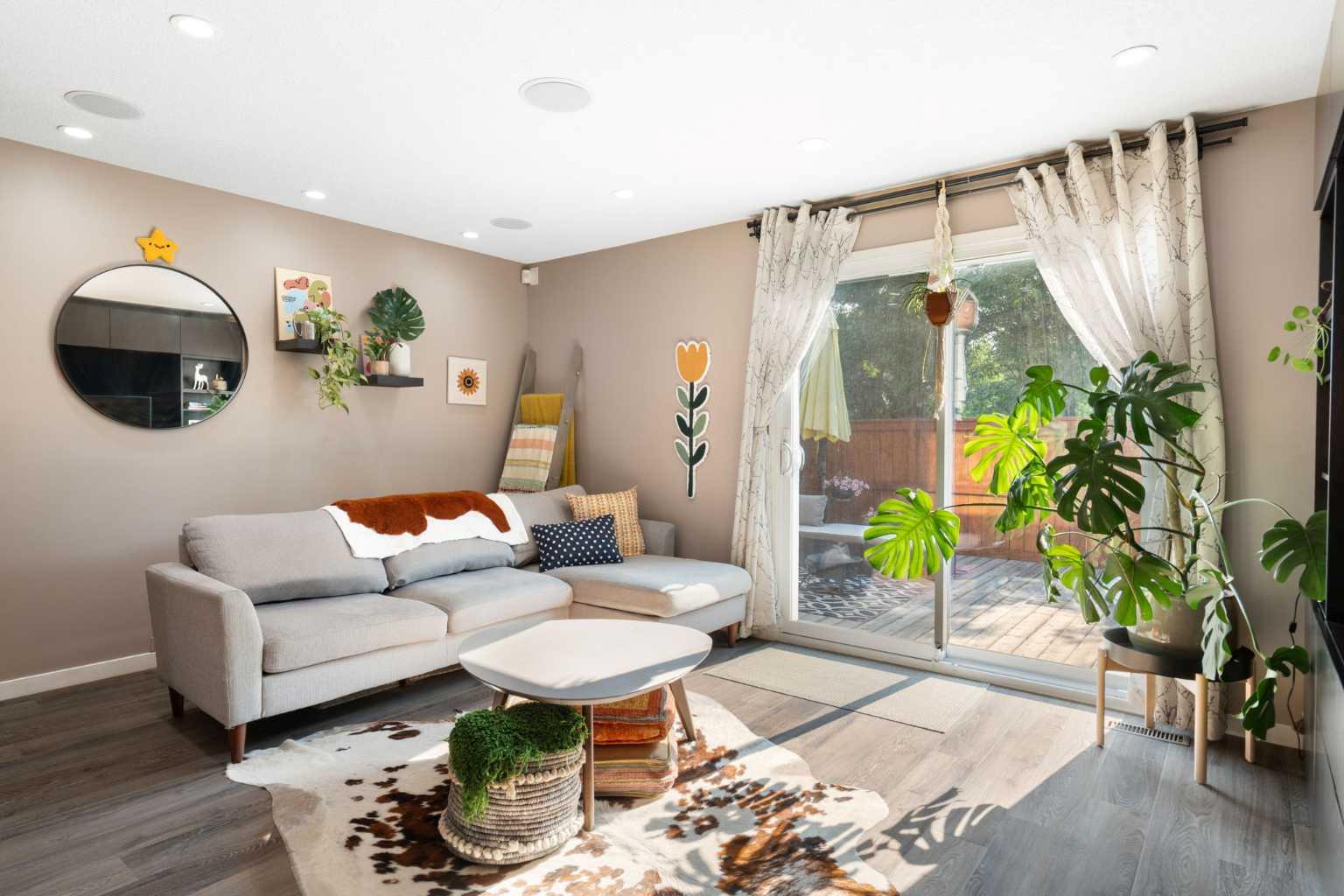 330 Canterbury Drive SW 90