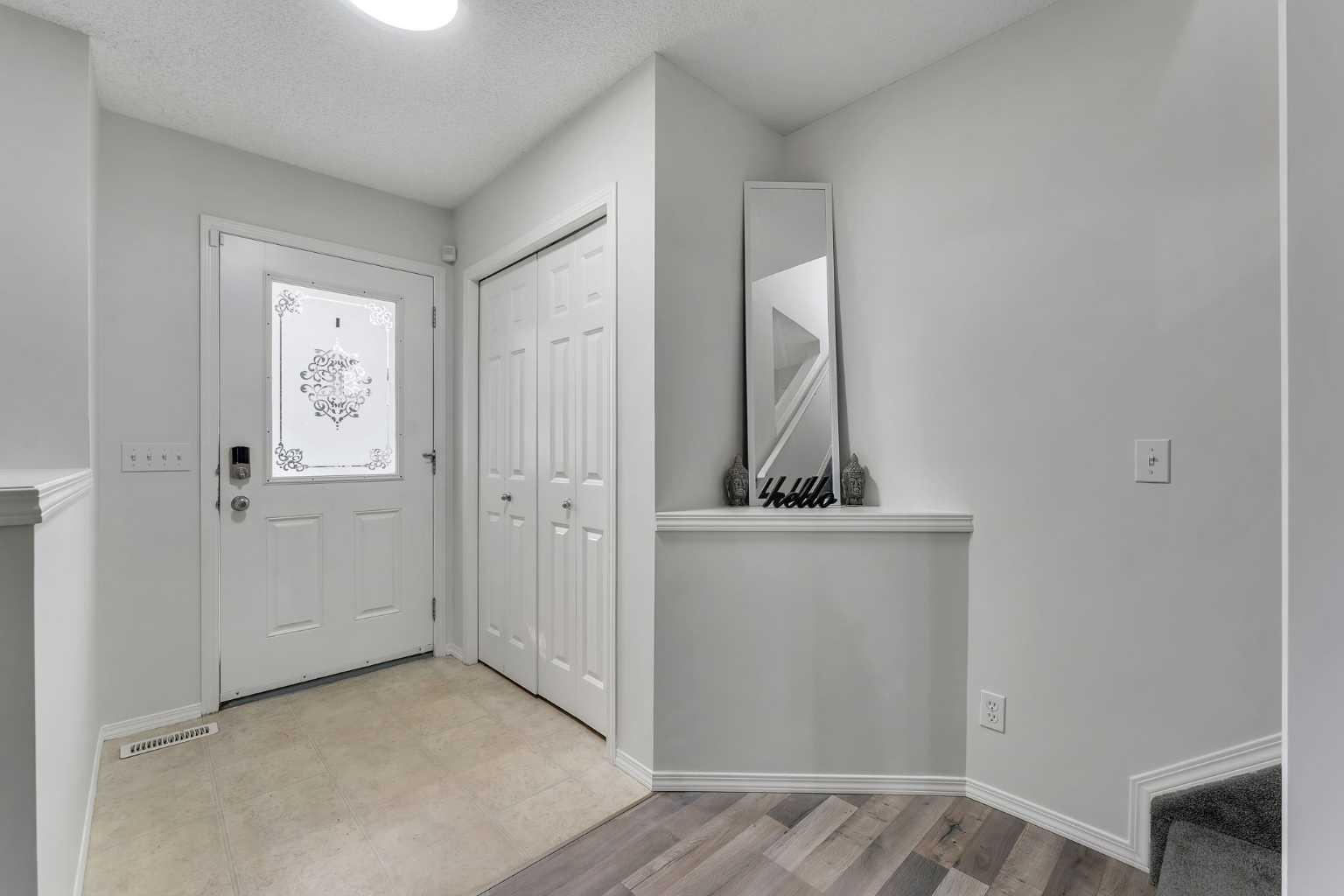16 Saddlebrook Place NE