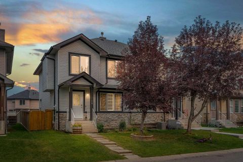 16 Saddlebrook Place NE Calgary AB T3J 5M3