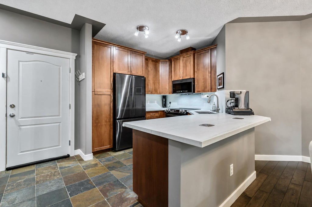 Photo of 20 Discovery Ridge Close SW #233, Calgary, AB T3H 5X4 (MLS # A2327336)