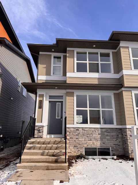 232 Ricardo Ranch Drive SE Calgary AB T3M 4A3