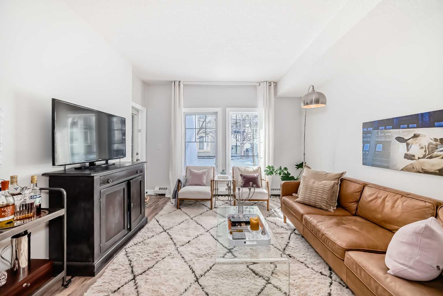 60 Royal Oak Plaza NW 138