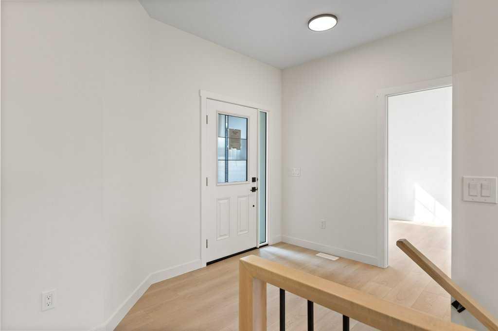 206 Monterey Bay SE