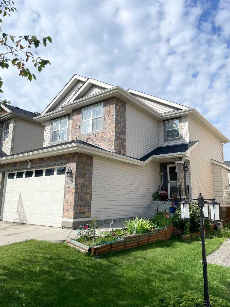 87 Kincora Drive NW