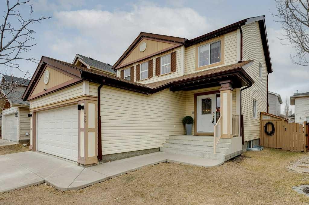 Photo of 138 Sagewood Landing SW, Airdrie, AB T4B 3N4 (MLS # A2305758)