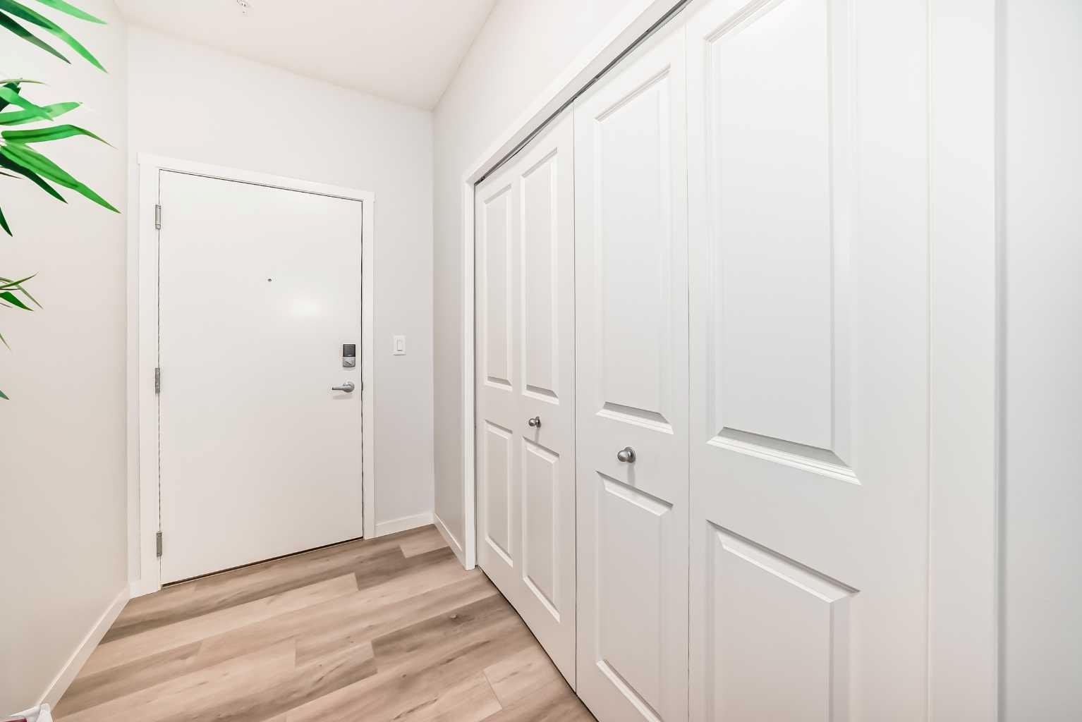 33 Carringham Gate NW 3104