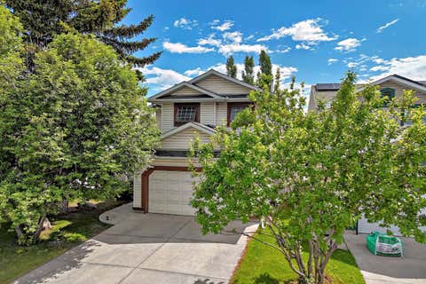 Photo of 14954 Mt Mckenzie Drive SE, Calgary, AB T2Z 2L4 (MLS # A2322228)