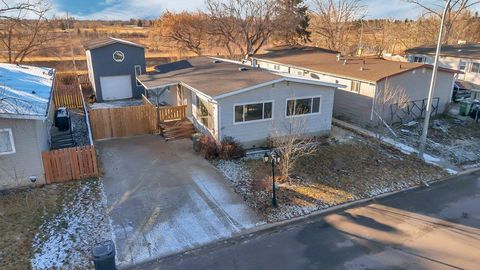 826 Bayview Road Strathmore AB T1P 1E1