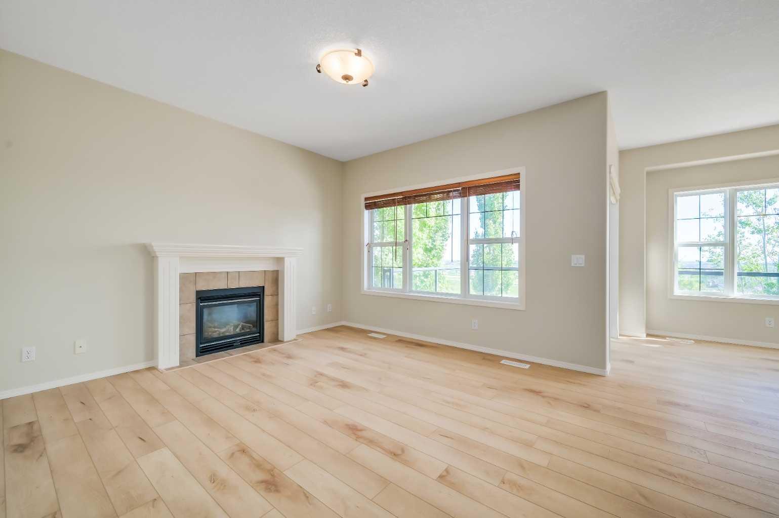 109 Sherwood Way NW