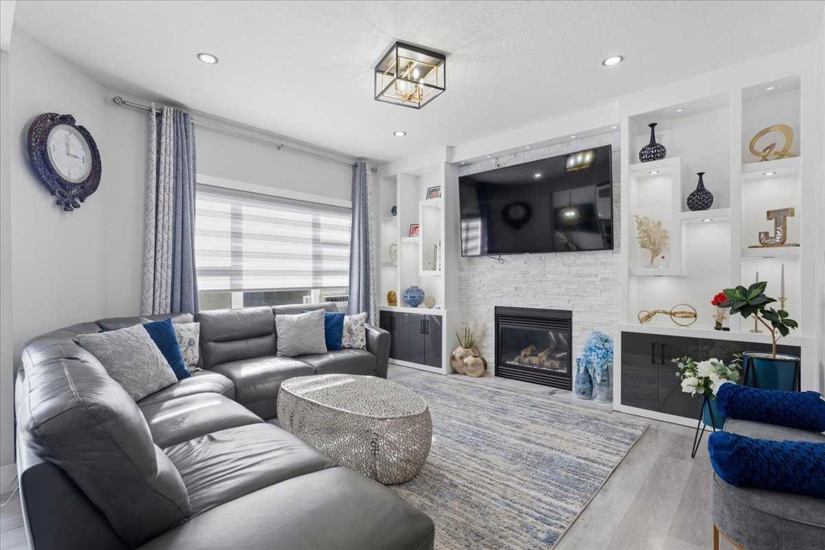 73 Saddleland Close NE