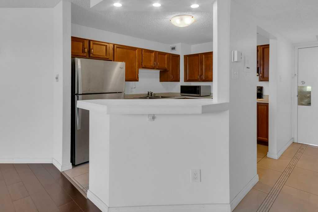 1202 13 Avenue SW 402