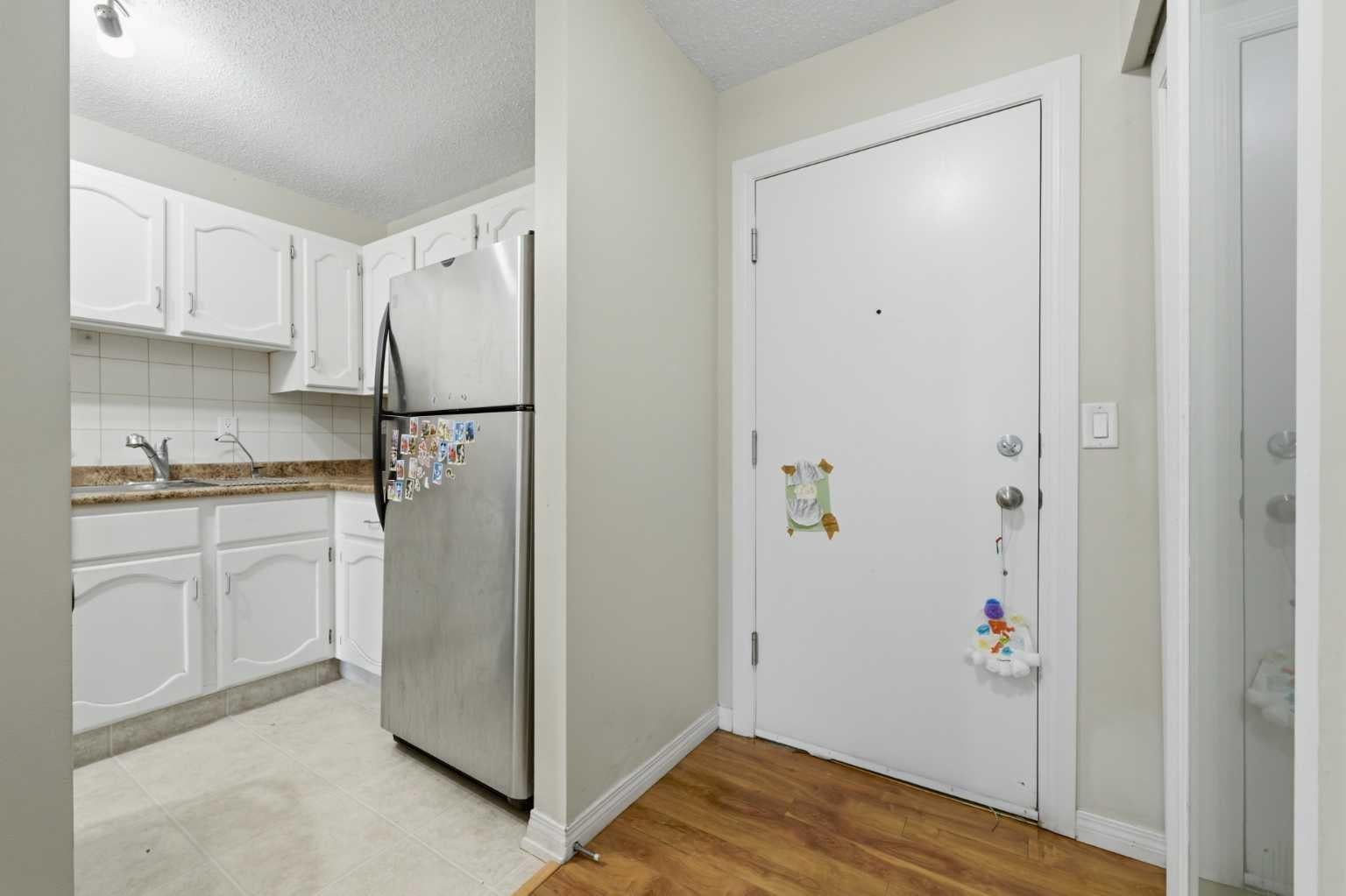 611 67 Avenue SW 102