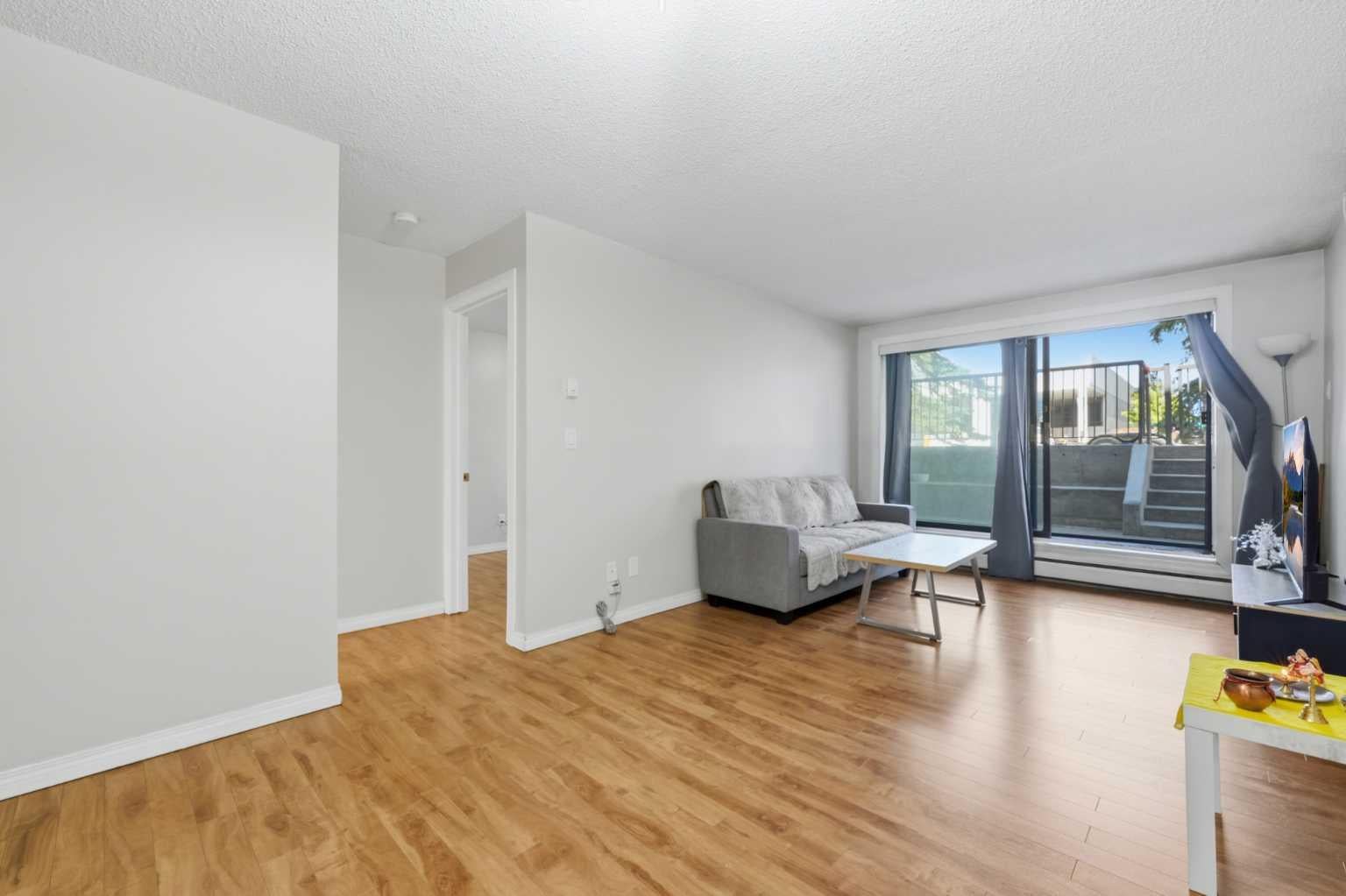 611 67 Avenue SW 102