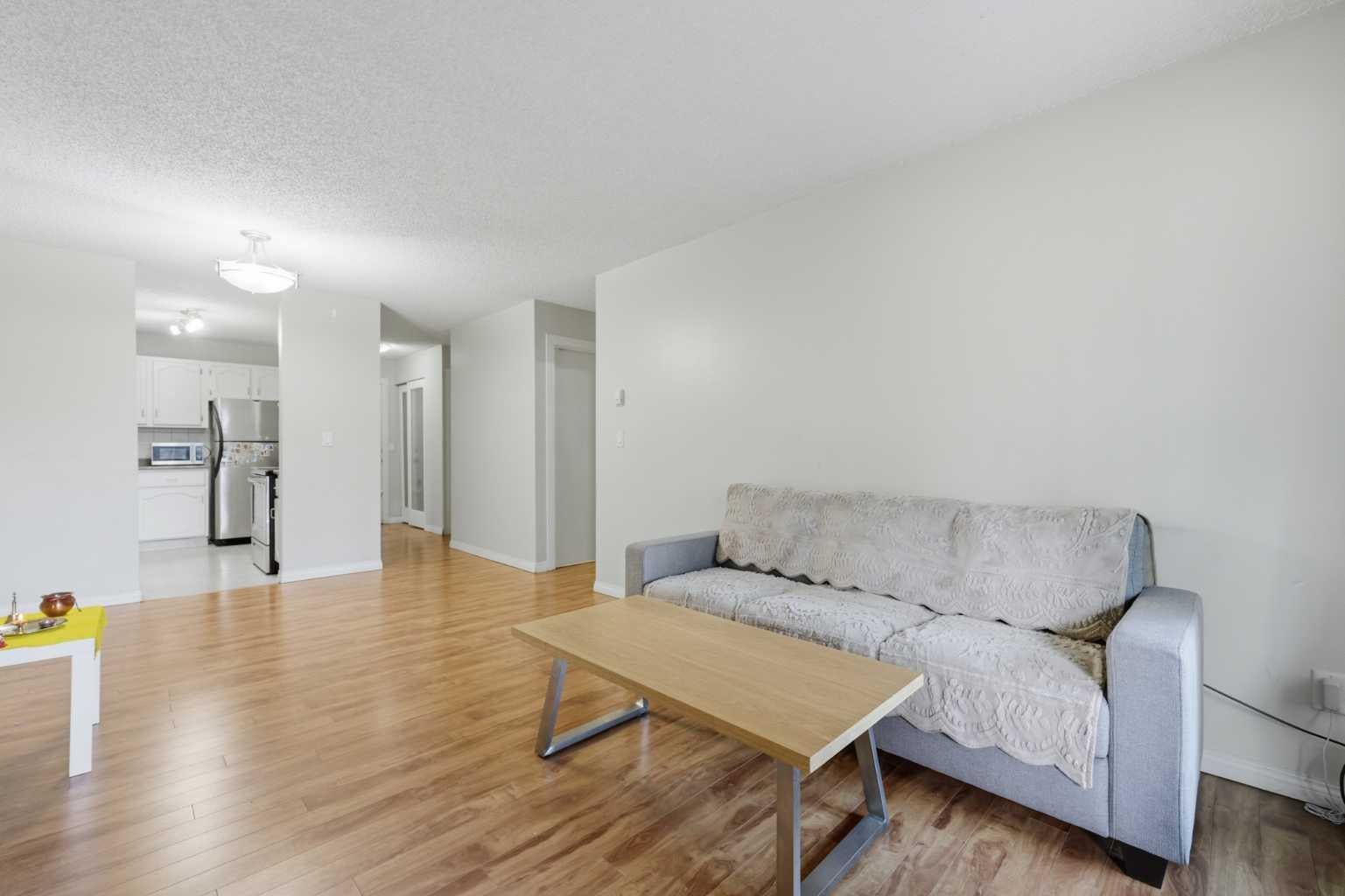 611 67 Avenue SW 102