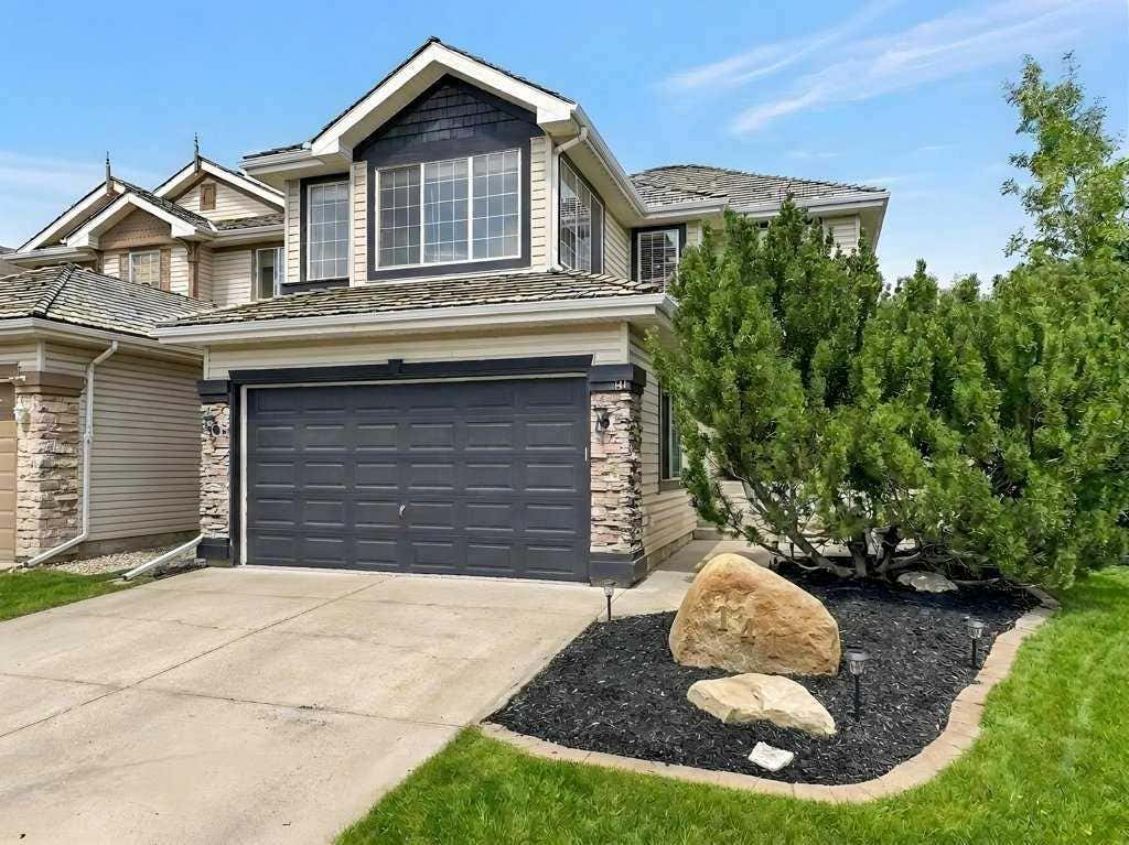 Photo of 141 Douglas Glen Manor SE, Calgary, AB T2Z 3Y5 (MLS # A2334034)