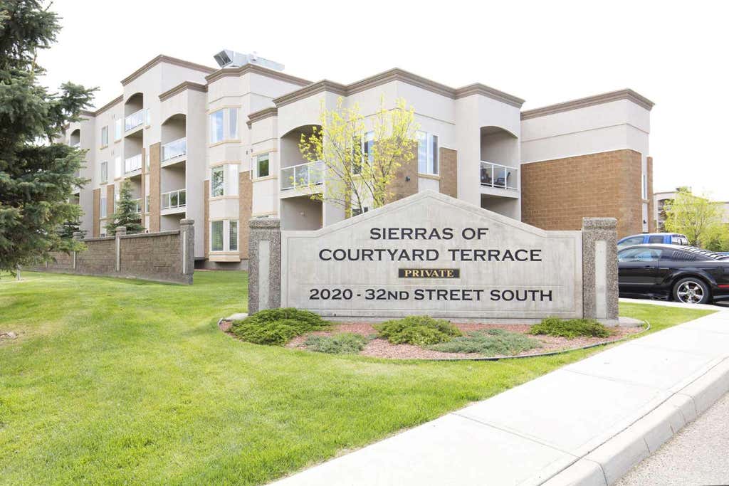 Photo of 2020 32 Street S #406, Lethbridge, AB T1K 7T9 (MLS # A2336422)