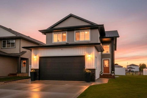 Photo of 58 Bardwell Way, Sylvan Lake, AB T4S 0V4 (MLS # A2323183)