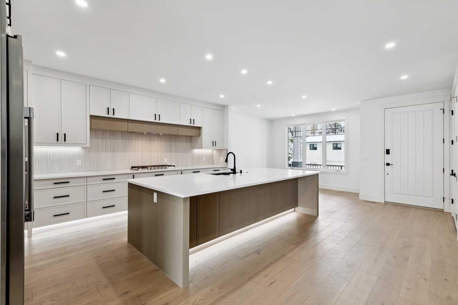 1835 Braemar Place SW